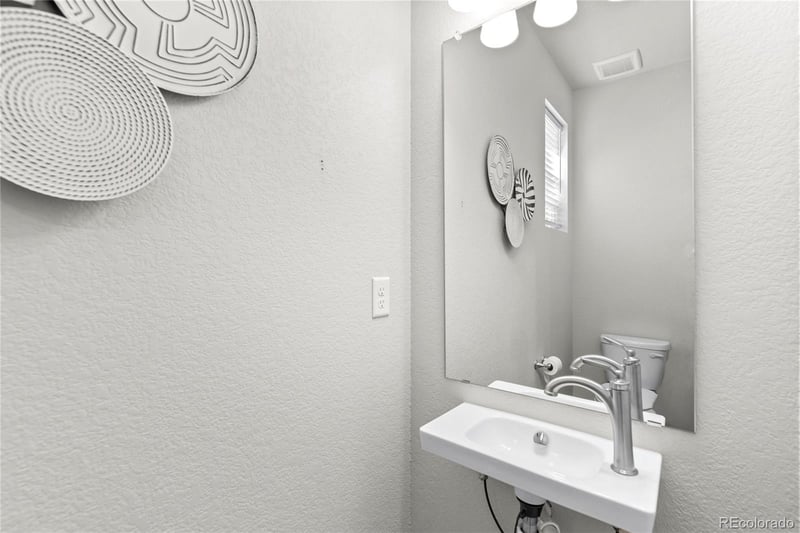 12640 100th Ave, Commerce City, CO 80022