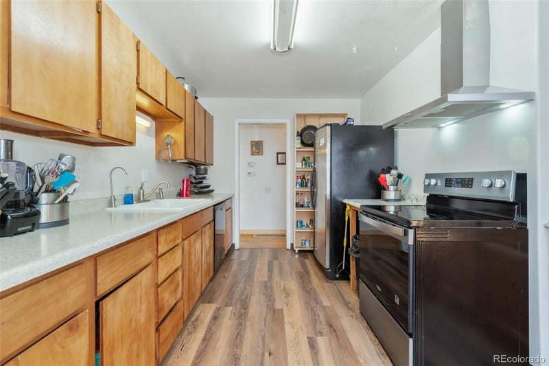 635 School St, Craig, CO 81625