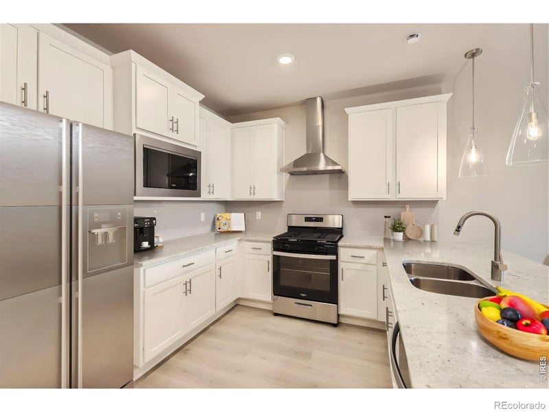 2844 Bear Springs Cir, Longmont, CO 80503