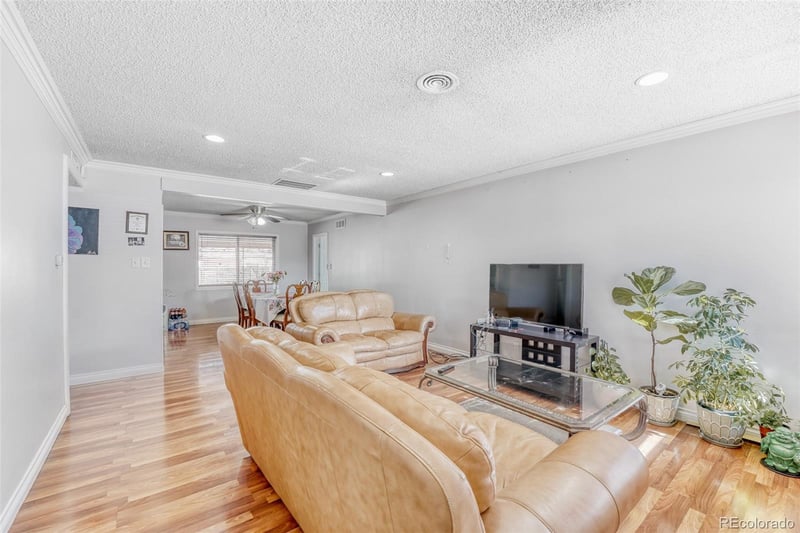 756 Ursula St, Aurora, CO 80011