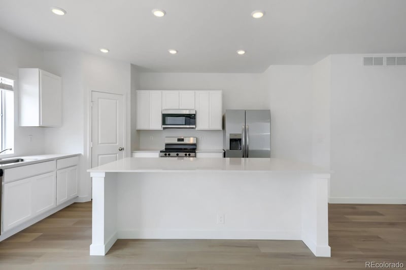1678 Drumming Dr, Windsor, CO 80550