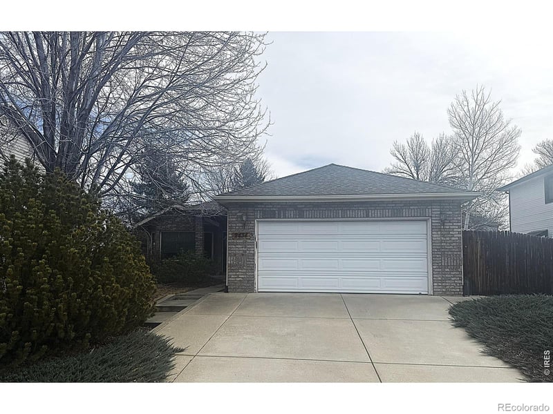 2434 Maplewood Cir, Longmont, CO 80503