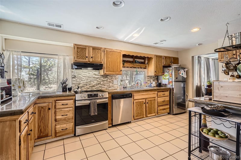 33 L Rd, Golden, CO 80403