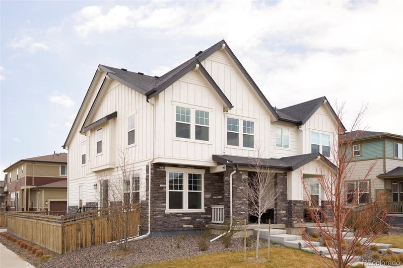 21208 63rd Ave, Aurora, CO 80019