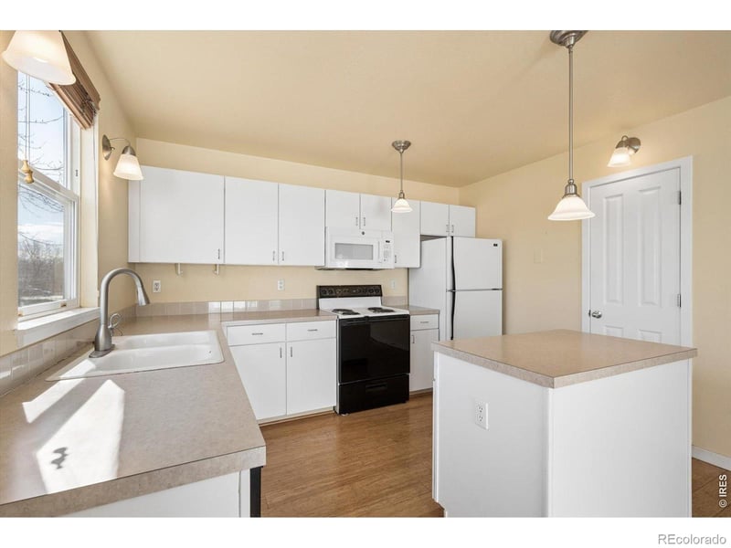 819 Thornwood Cir, Longmont, CO 80503