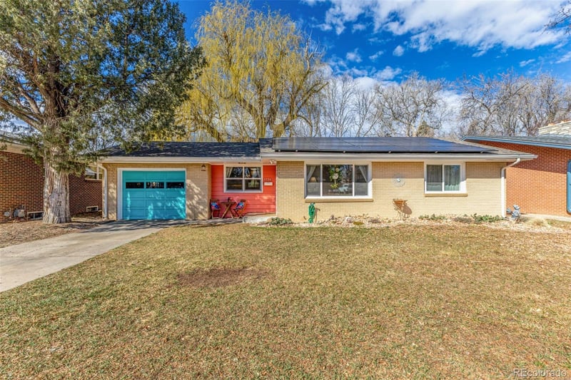 1739 Collyer St, Longmont, CO 80501