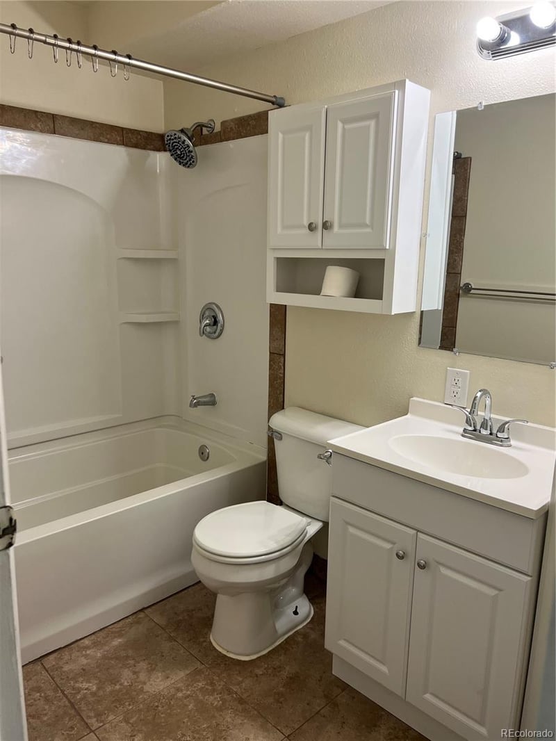 10745 13th Ave, Lakewood, CO 80215