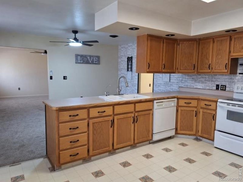 15631 Harris St, Sterling, CO 80751