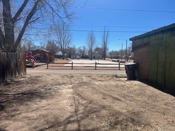 922 8th St, Alamosa, CO 81101