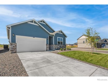 7402 26th St, Greeley, CO 80634