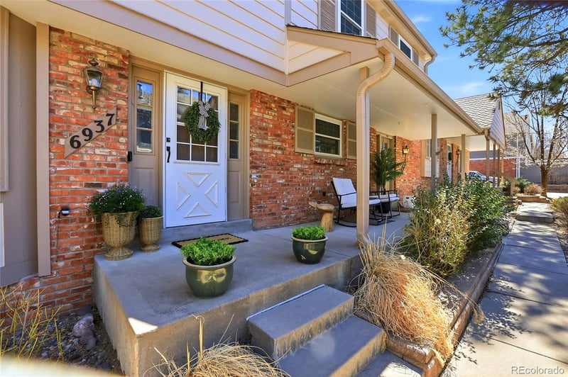 6937 Briarwood Dr, Centennial, CO 80112