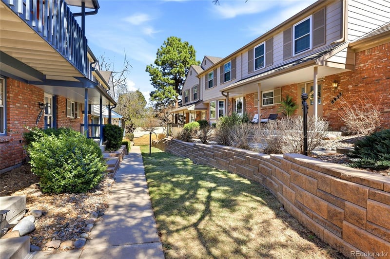 6937 Briarwood Dr, Centennial, CO 80112