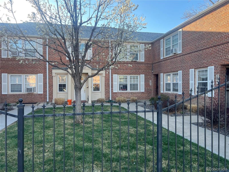 2823 Jasmine St, Denver, CO 80207