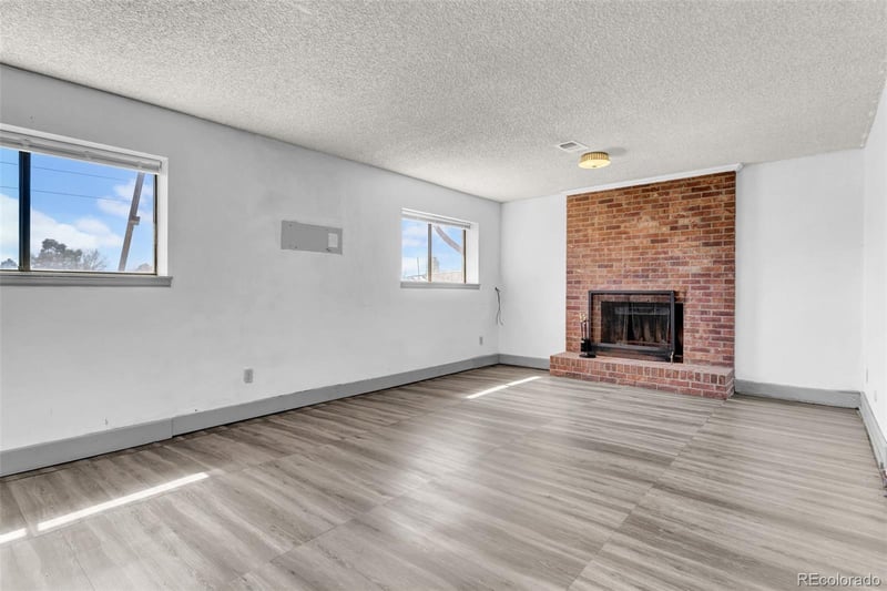 16666 Bails Pl, Aurora, CO 80017