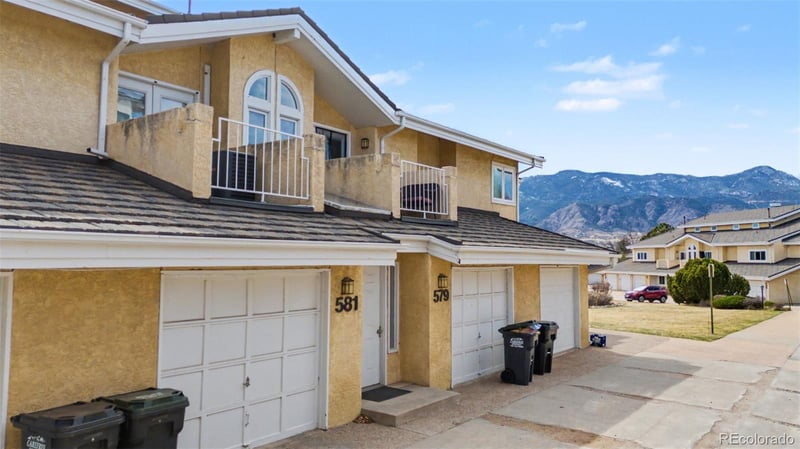 581 Observatory Dr, Colorado Springs, CO 80904