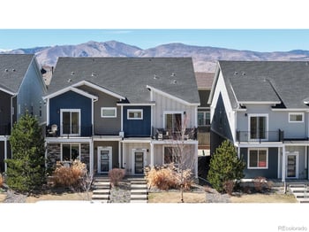 1083 Mountain Dr #B, Longmont, CO 80503