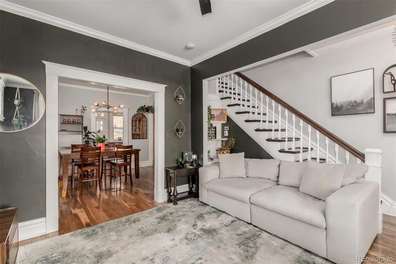 300 Lincoln St, Denver, CO 80209