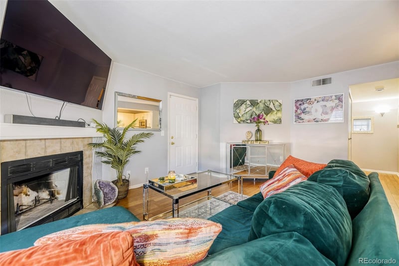 5745 Atlantic Pl #208, Lakewood, CO 80227