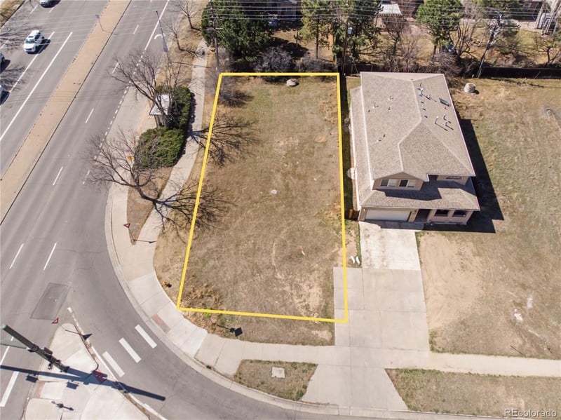 295 Monaco Pw, Denver, CO 80224