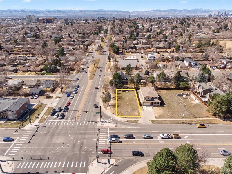 295 Monaco Pw, Denver, CO 80224