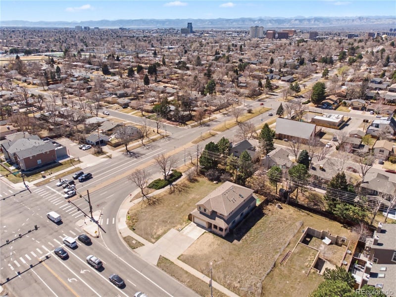 295 Monaco Pw, Denver, CO 80224