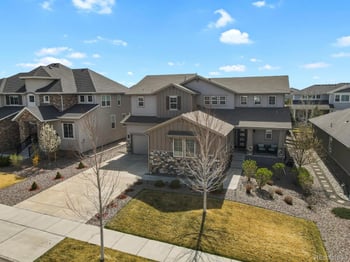 27500 Lakeview Dr, Aurora, CO 80016
