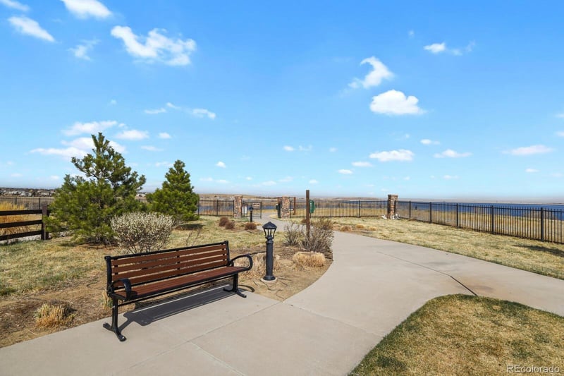 27500 Lakeview Dr, Aurora, CO 80016