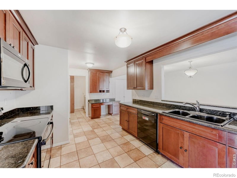 1117 Atwood St, Longmont, CO 80501