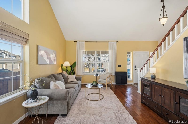 19910 Belleview Ln, Centennial, CO 80015