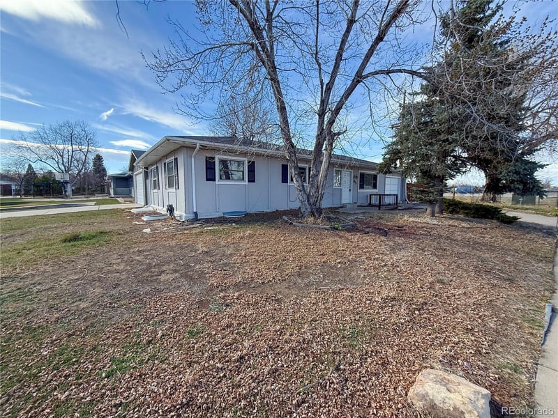 895 Garrison St, Lakewood, CO 80226