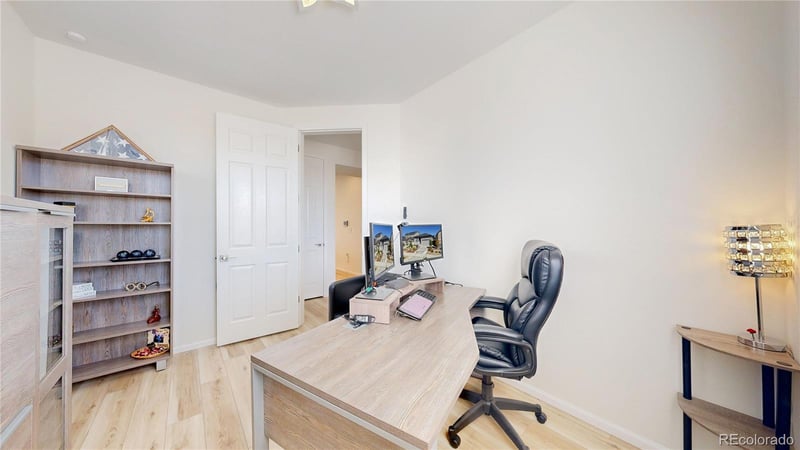 26 Undergrove St, Aurora, CO 80018