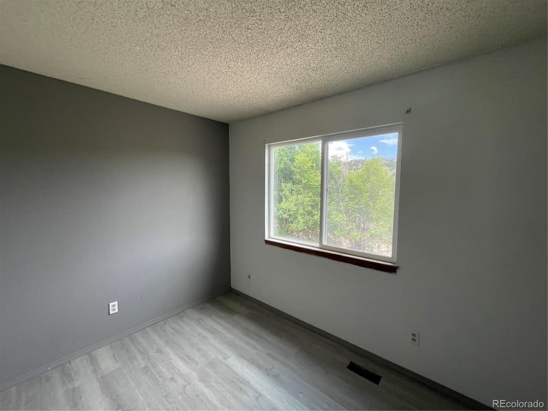 2305 Split Rock Dr, Colorado Springs, CO 80919