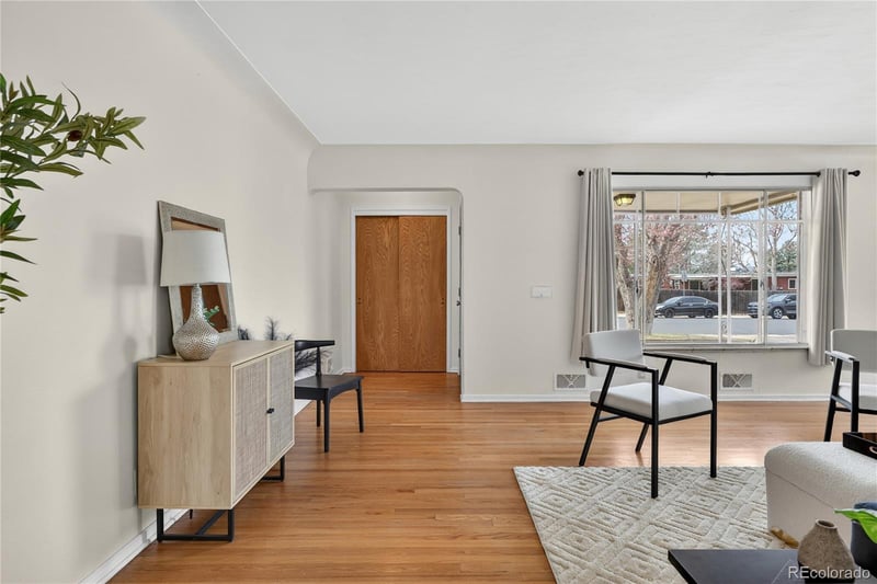 6116 Valleyview St, Littleton, CO 80120