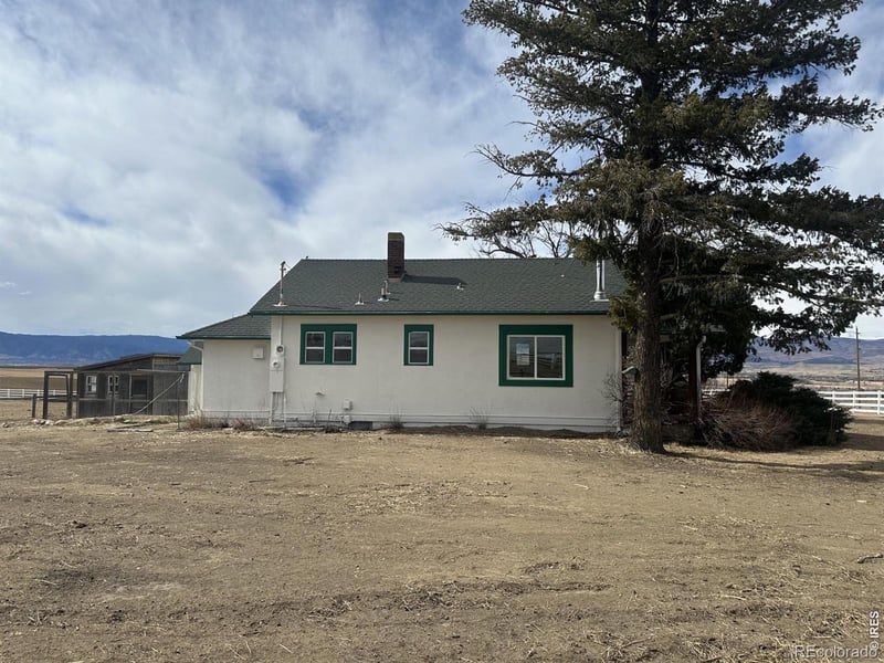 8594 Mineral Rd, Longmont, CO 80503