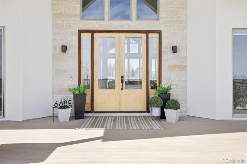 6689 Asher Ct, Longmont, CO 80503