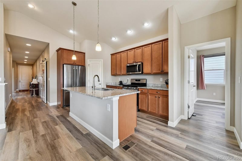 2060 Peralta Loop, Castle Rock, CO 80104