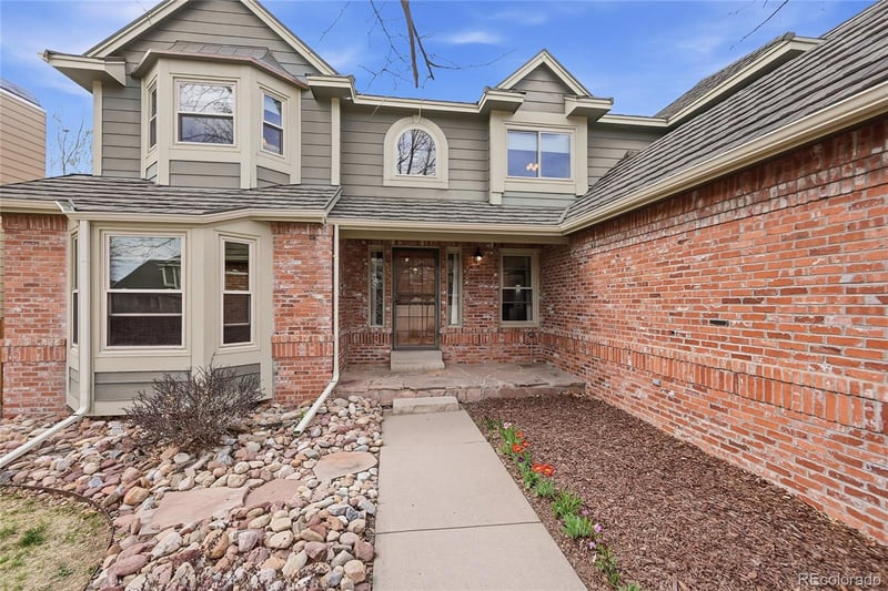 5835 Danube Cir, Aurora, CO 80015