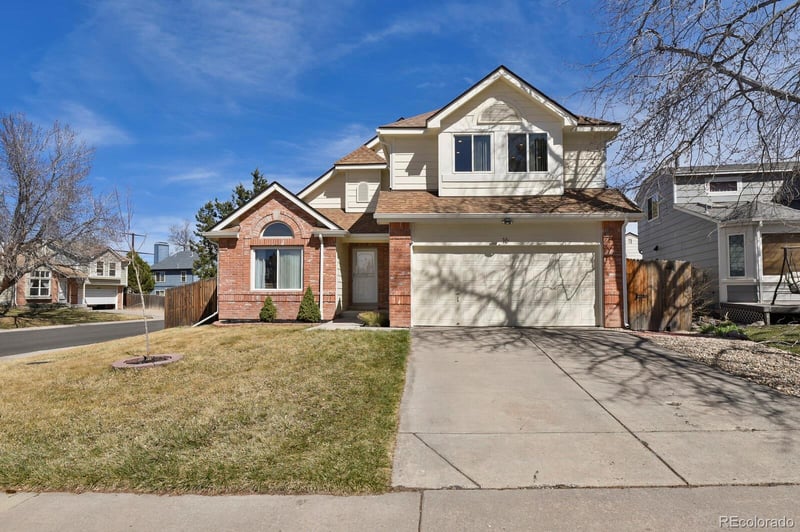 16 Amherst St, Castle Rock, CO 80104
