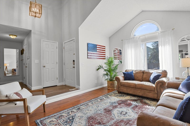 16 Amherst St, Castle Rock, CO 80104