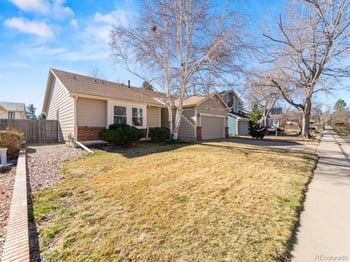 15972 Lehigh Cir, Aurora, CO 80013