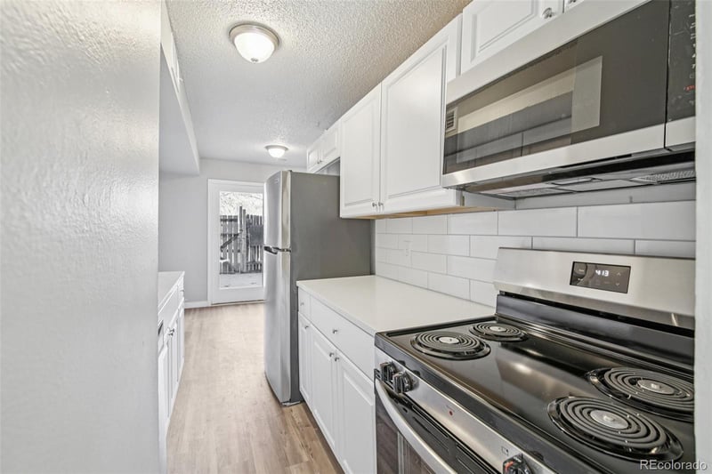 904 Excalibur St, Lafayette, CO 80026