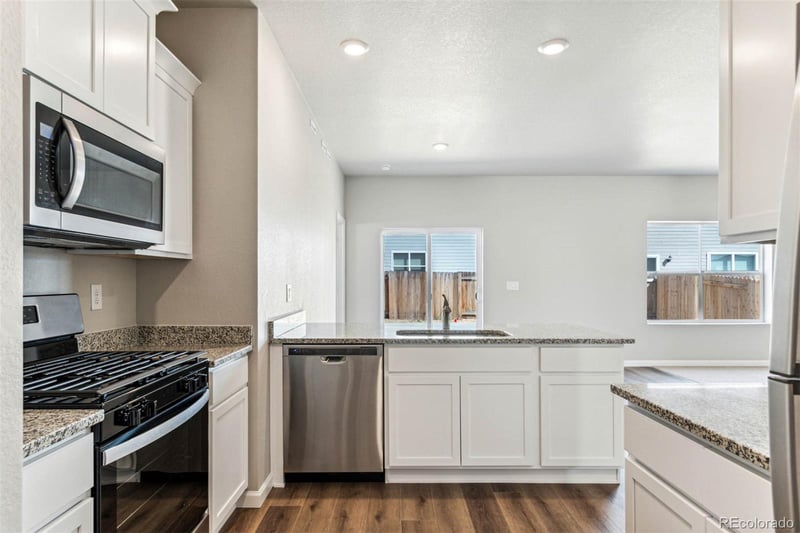 17850 94th Ave, Commerce City, CO 80022