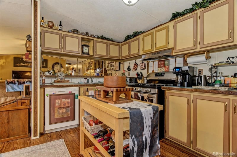 5150 Airport Rd, Colorado Springs, CO 80916