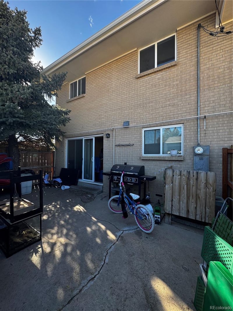 1066 88th Ave, Thornton, CO 80260