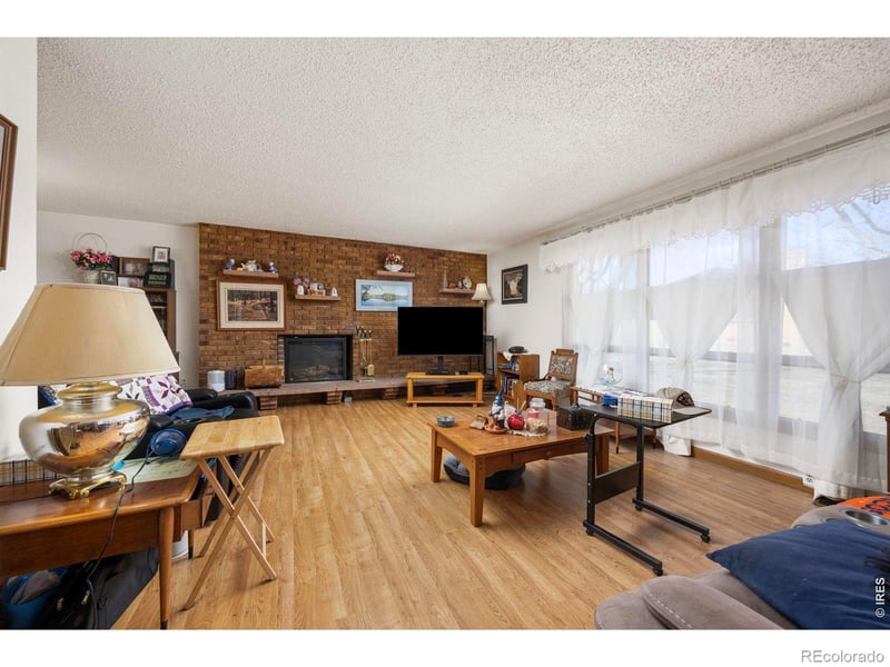 4481 Pioneer Dr, Greeley, CO 80634