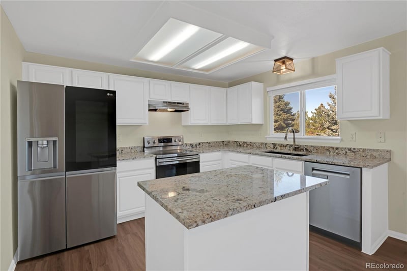 5335 Ukraine Way, Aurora, CO 80015