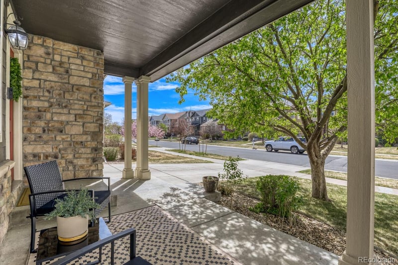 1310 Duquesne Cir, Aurora, CO 80018