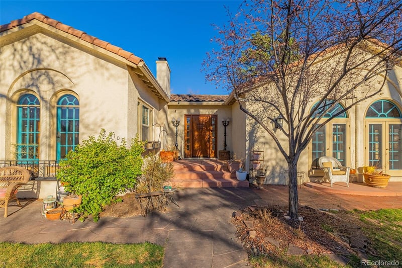 2107 Cascade Ave, Colorado Springs, CO 80907