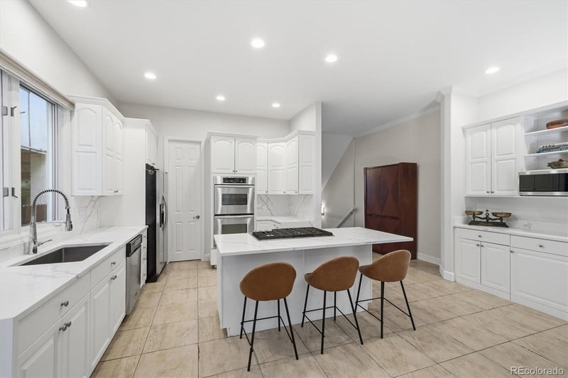 258 Monroe St, Denver, CO 80209