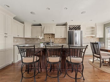 7109 Poplar Ln, Centennial, CO 80112